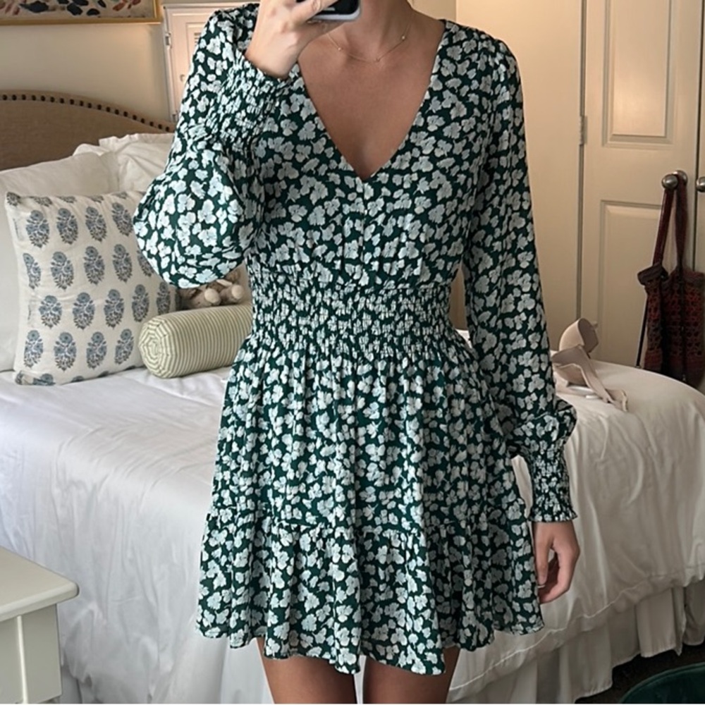 Abercrombie & Fitch Green and White Tiered Sundress with Bishop Sleeves